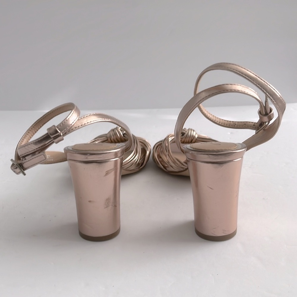 Jewel Badgley Mischka Christen Block Heel Leather Sandal Rose Gold Size 6.5 New - Picture 4 of 5
